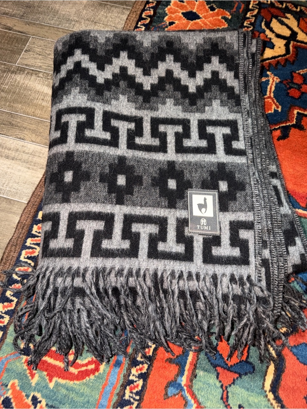 NEW TUMI Vintage Geometric Alpaca Throw Blanket Gray Black Fringe 54"x74"
